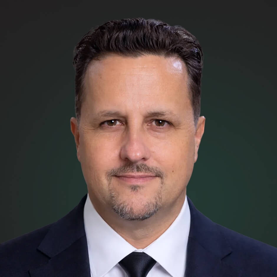Darren Holt